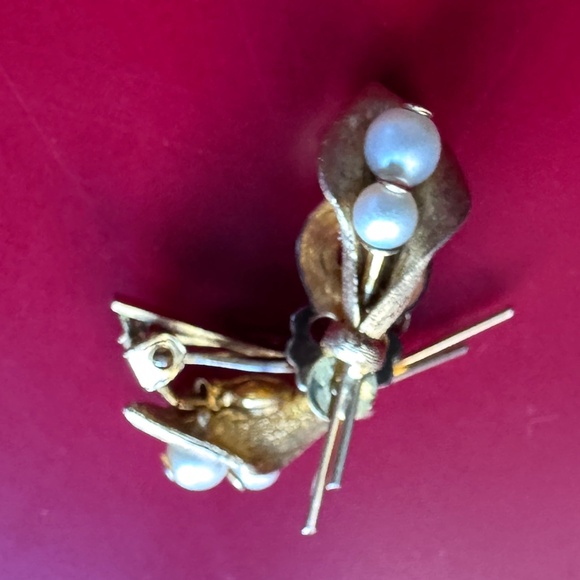 Stunning Vintage Lily of The Valley Clip on Earrings Gold & White - Picture 3 of 6